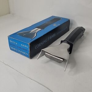 Corningware Stainless Steel Can Opener with Black Handle